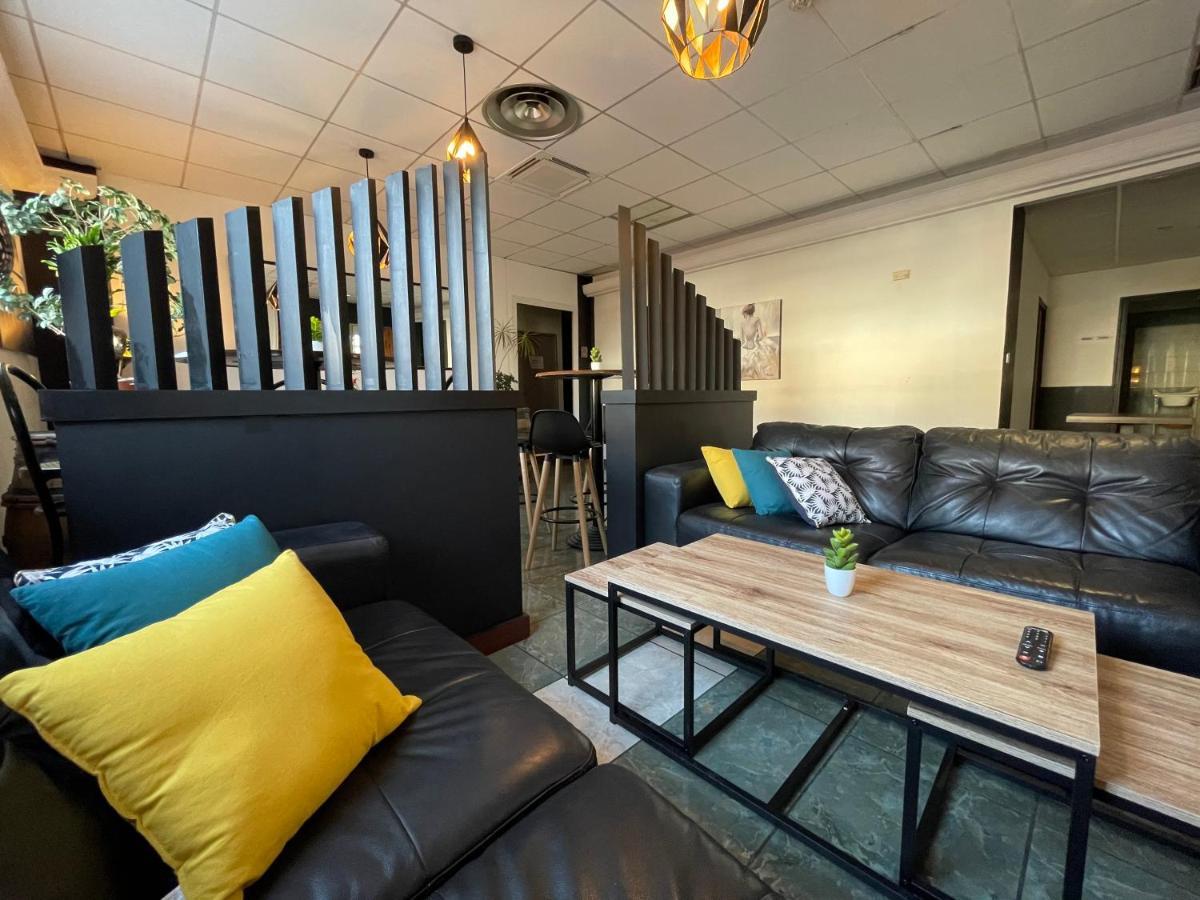 Hotel Restaurant Kyriad Direct Dijon Nord - Zenith - Toison D'Or المظهر الخارجي الصورة