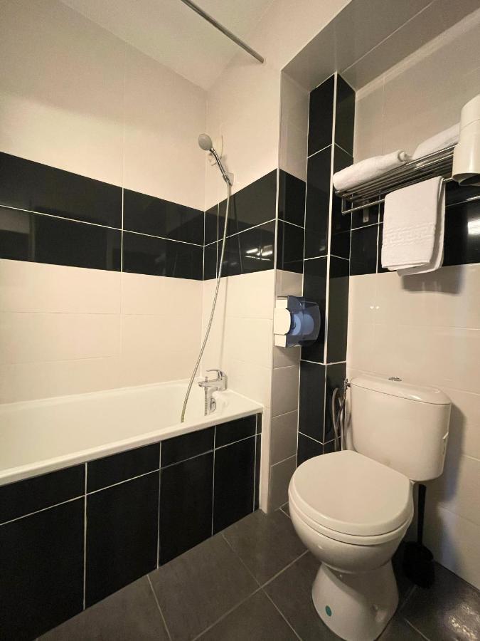 Hotel Restaurant Kyriad Direct Dijon Nord - Zenith - Toison D'Or المظهر الخارجي الصورة