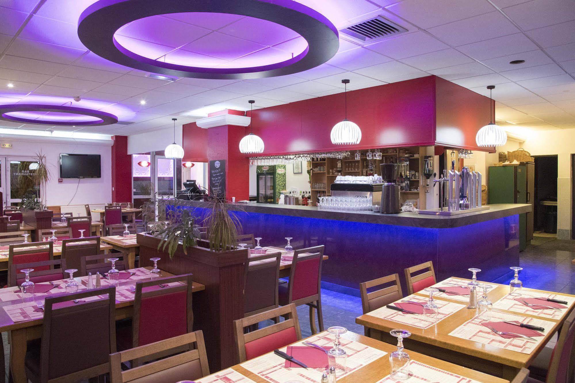 Hotel Restaurant Kyriad Direct Dijon Nord - Zenith - Toison D'Or المظهر الخارجي الصورة