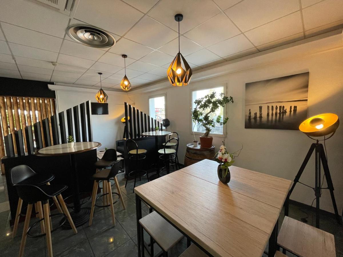 Hotel Restaurant Kyriad Direct Dijon Nord - Zenith - Toison D'Or المظهر الخارجي الصورة