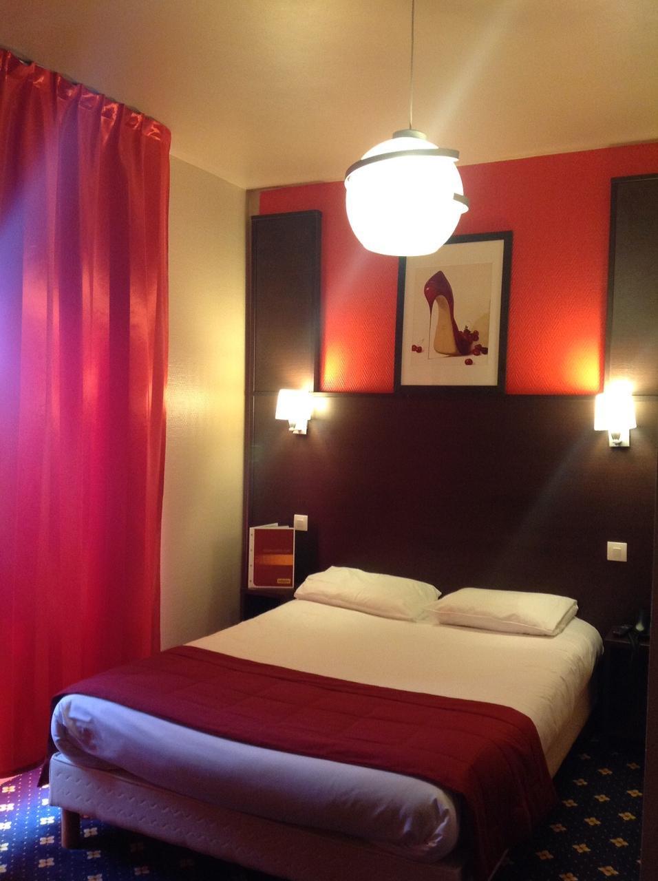 Hotel Restaurant Kyriad Direct Dijon Nord - Zenith - Toison D'Or المظهر الخارجي الصورة