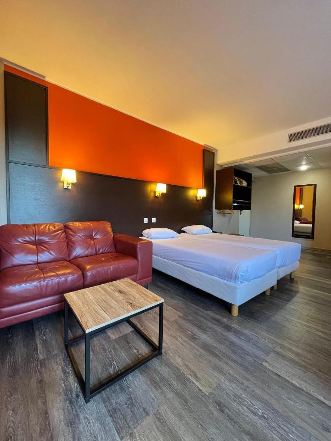 Hotel Restaurant Kyriad Direct Dijon Nord - Zenith - Toison D'Or المظهر الخارجي الصورة