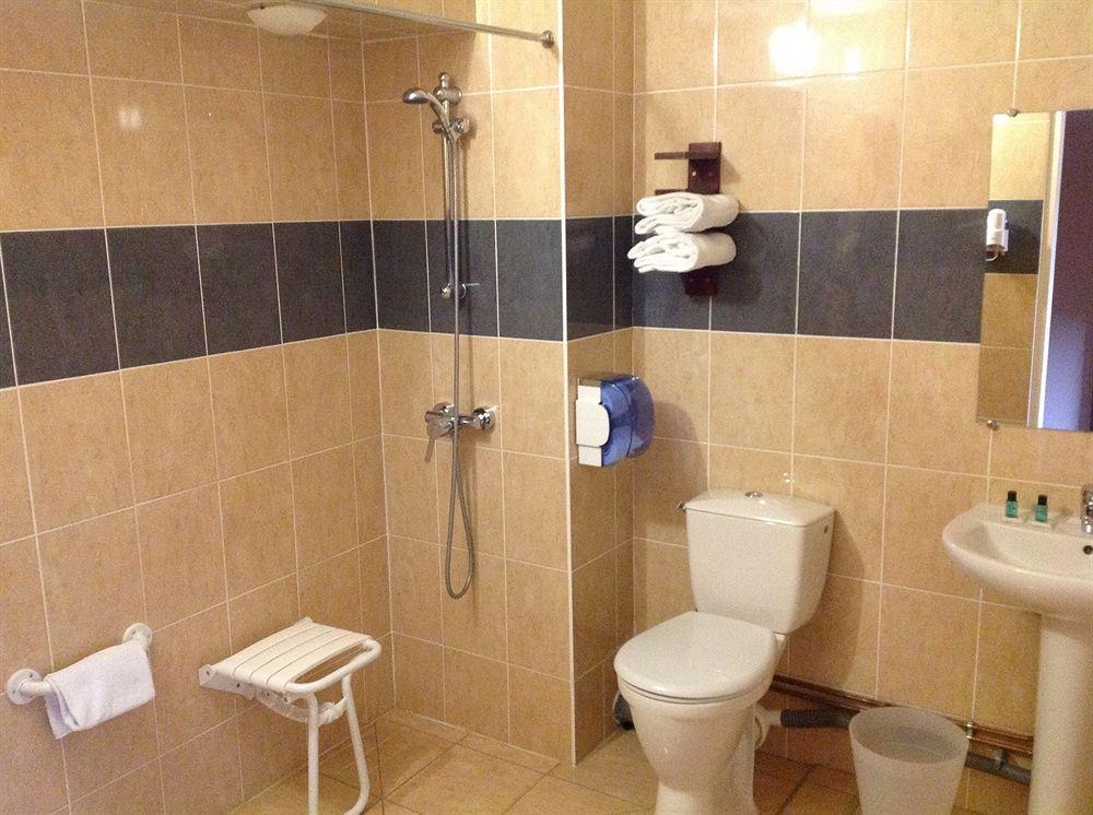 Hotel Restaurant Kyriad Direct Dijon Nord - Zenith - Toison D'Or المظهر الخارجي الصورة