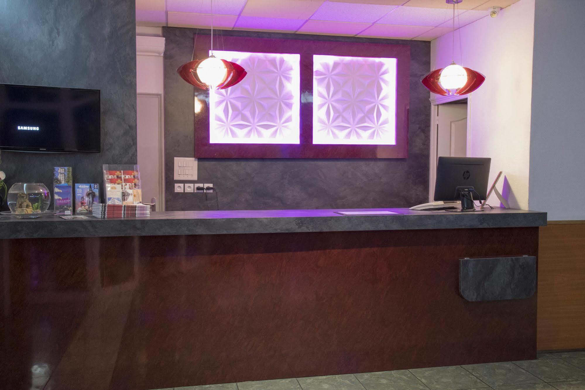 Hotel Restaurant Kyriad Direct Dijon Nord - Zenith - Toison D'Or المظهر الخارجي الصورة