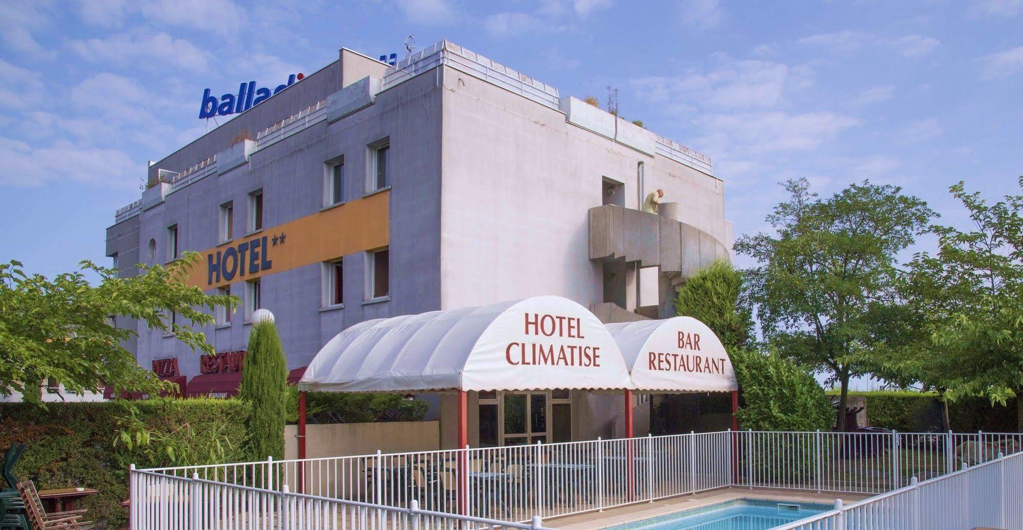 Hotel Restaurant Kyriad Direct Dijon Nord - Zenith - Toison D'Or المظهر الخارجي الصورة